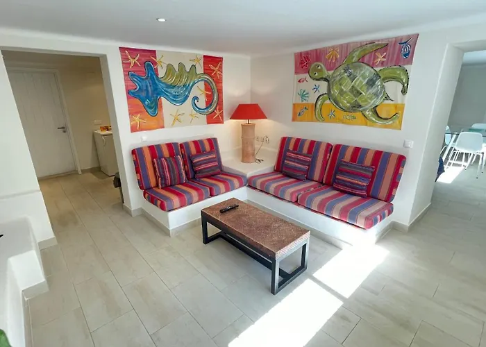 Apartman With Private Swimming Pool And Garden Cascais