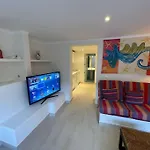 With Private Swimming Pool And Garden Кашкайш