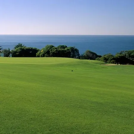 Apartment With Private Swimming Pool And Garden Cascais