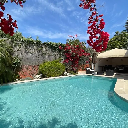 Apartment With Private Swimming Pool And Garden