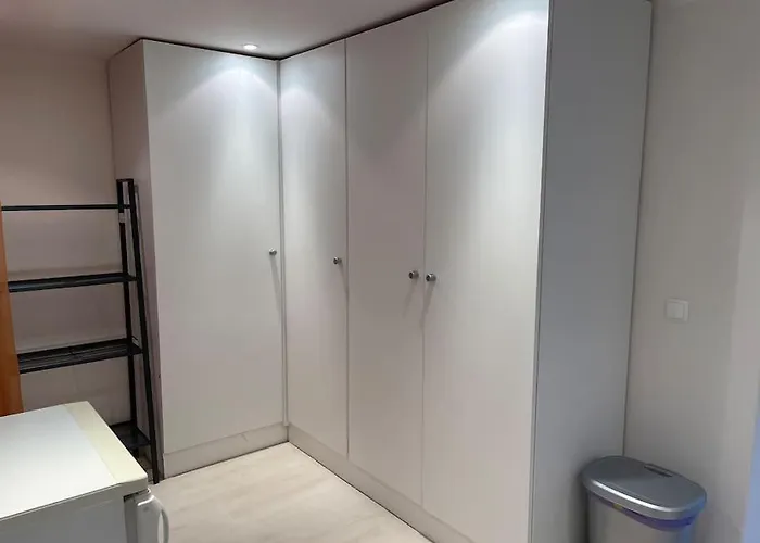 With Private Swimming Pool And Garden Apartment *