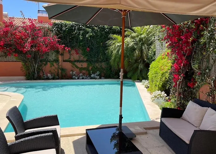 With Private Swimming Pool And Garden *