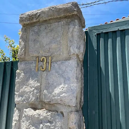 With Private Swimming Pool And Garden Appartement Cascais