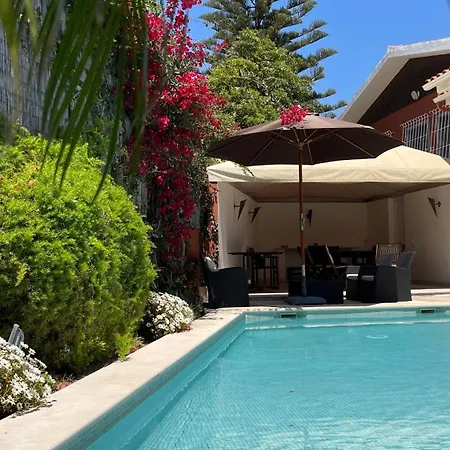 With Private Swimming Pool And Garden Appartement *